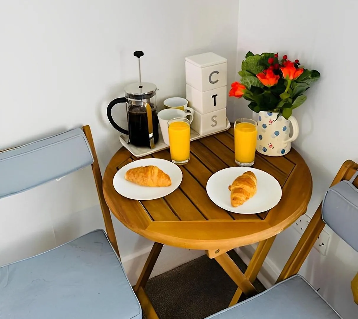 Homestay Hendon Street Beach Huts Brighton